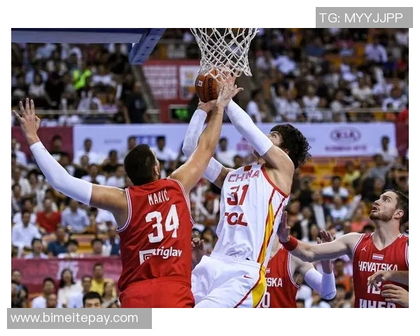 中国男篮迎战克罗地亚8月16日精彩对决引发球迷热议 中国男篮迎战克罗地亚8月16日精彩对决引发球迷热议