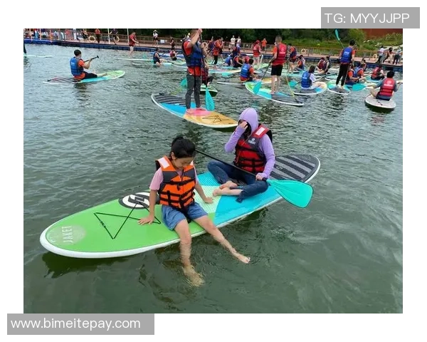 打造水上运动消费目的地 我国桨板球公开赛在广州白云开赛